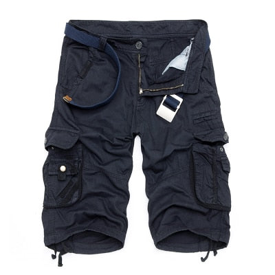 Pantalones cortos holgados militares. Shorts cargos para hombre.